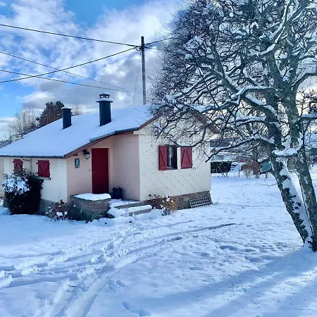 Appartement Petit De Montagne Avec Espace Extérieur