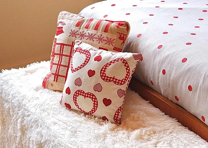 Petit De Montagne Avec Espace Exterieur דירה *