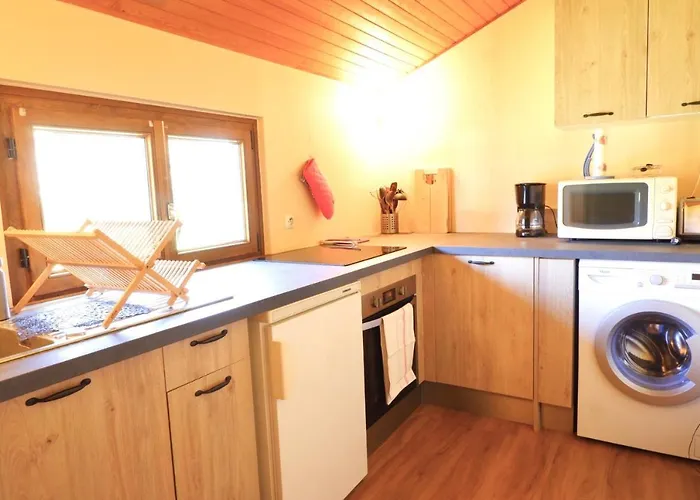 Petit De Montagne Avec Espace Exterieur *